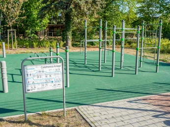 Spielplatz im Stadtpark Blankenburg Spielplatz im Stadtpark Blankenburg