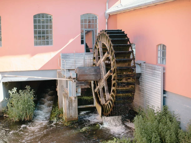 Kupfermühle_Wasserrad.jpg