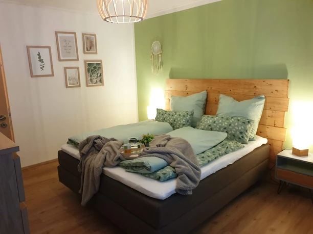 Villa Waldrand | Ferienwohnung "Frühling"