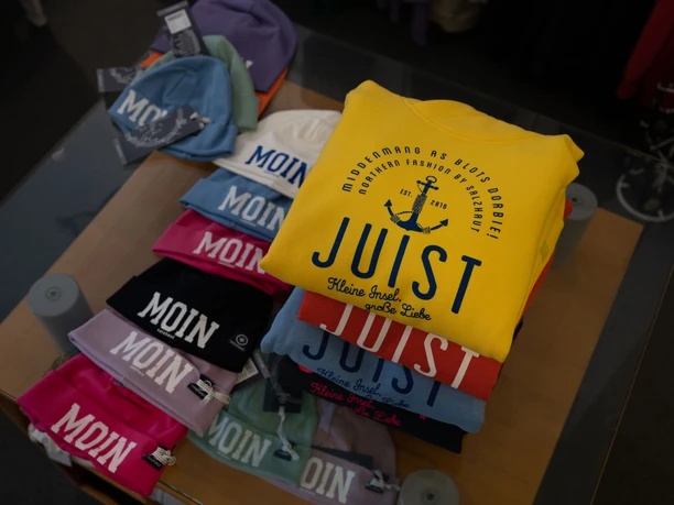 Schmidt-am-Kurplatz-Juist.jpg Schmidt-am-Kurplatz-Juist