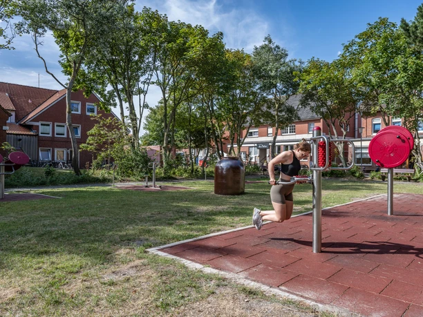 Fitness-Parcours-Januspark-Juist.jpg Fitness-Parcours-Januspark-Juist