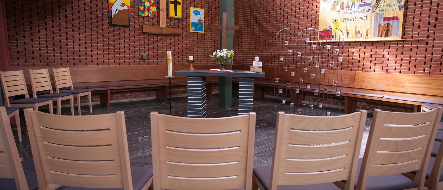 kirche-willingen-alter-altar c) Markus-Edsberger-Behle.jpg