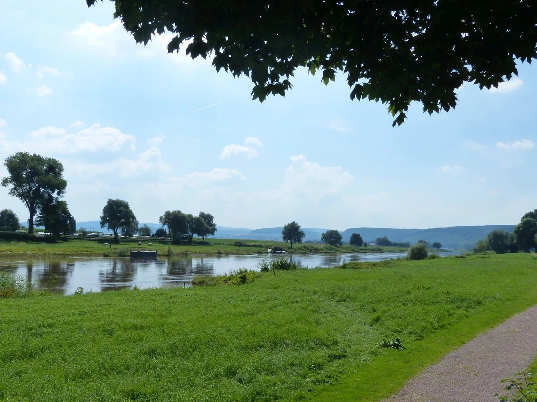 Schiffsanleger in Grohnde