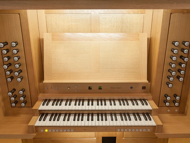 Fischer und Krämer Orgel in der Martin-Luther-Kirche Markkleeberg