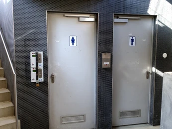 WC - Parkhaus Meeresmuseum