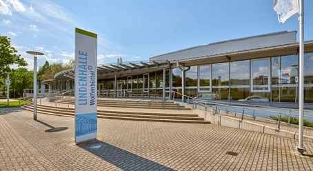 Lindenhalle-Aussen.jpg Lindenhalle von außen