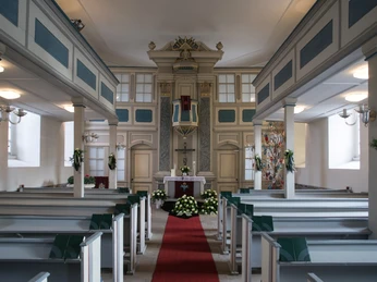 33.4 Gerichshain Kirchenschiff mit Altar © Dieter Wadewitz.jpg