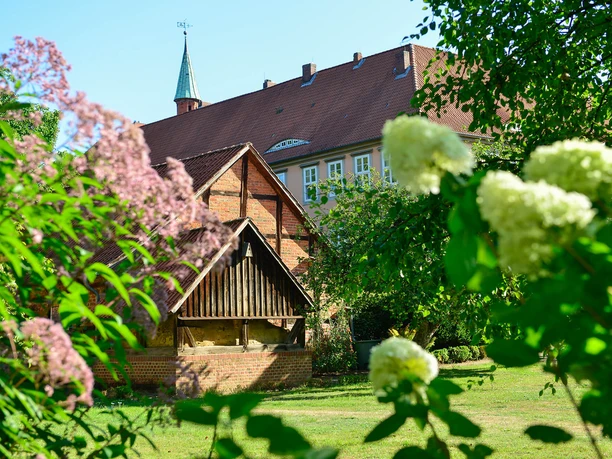 Detailansicht Kloster Isenhagen Detailed view of Isenhagen Monastery