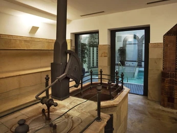 Kaiser-Friedrich-Therme Kaiser-Friedrich-Therme