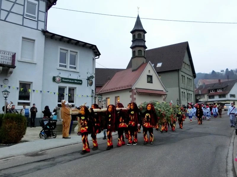 Obertsroter Schlossbergteufel Narenbaumstellen Blumeplatz