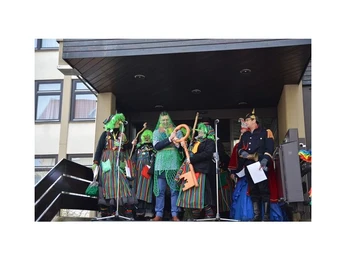 Schmutziger Donnerstag Rathaussturm Bürgermeister Julian Christ