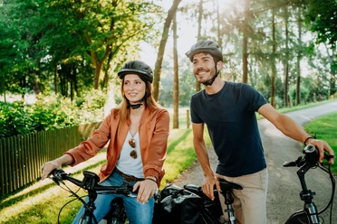 © Teutoburger Wald Tourismus Radfahrvergnügen am Radweg für Genießer