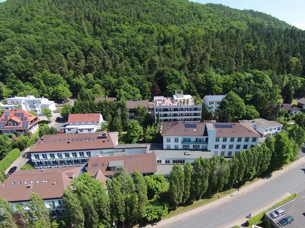 Klinik_RH_17 zugeschnitten ohne Focussiegel.jpg