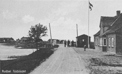 Frem til 1954 foregik den danske grænsekontrol nord for Vidåen.jpg