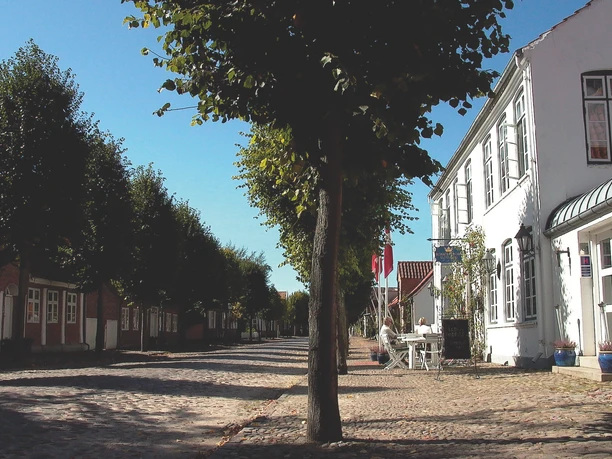 Møgeltønder Slotsgade.jpg