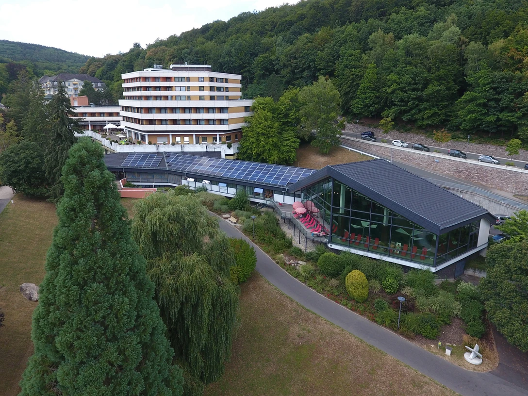 093HR - Schlangenbad - Median Klinik.JPG