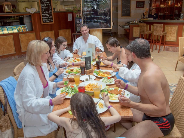 Restaurant innen Bereich Weser-Therme