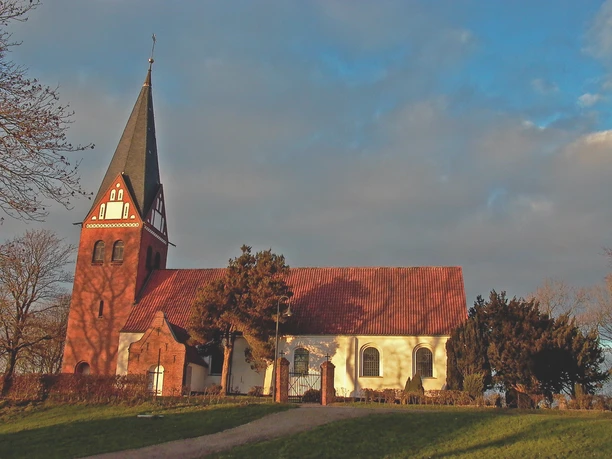 Die evangelische Kirche zu Aventoft.jpg