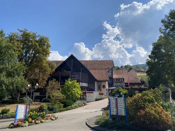 2022 Kurhaus 16 Tourist Info