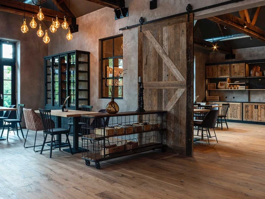 RIVER LOFT Hotel Restaurant