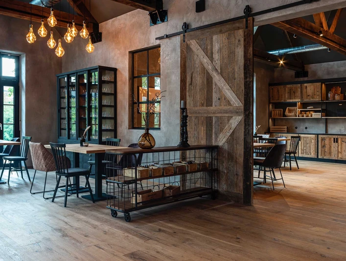 RIVER LOFT Hotel Restaurant