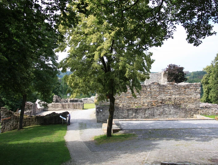 Burgruine Ringelstein | Büren Burgruine Ringelstein | Büren