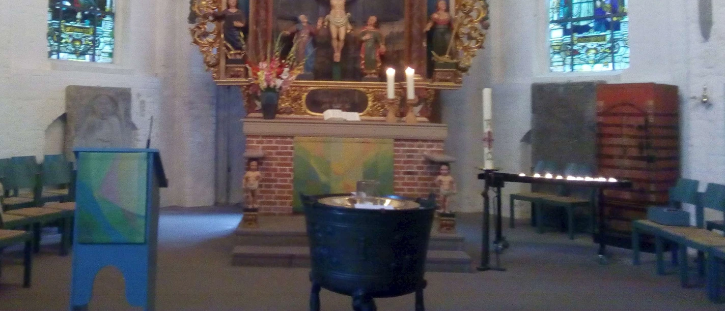 Kirche innen.jpg