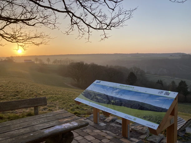 Aussichtspunkt Almetalblick | Büren Aussichtspunkt Almetalblick | Büren