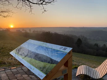 Aussichtspunkt Almetalblick | Büren Aussichtspunkt Almetalblick | Büren