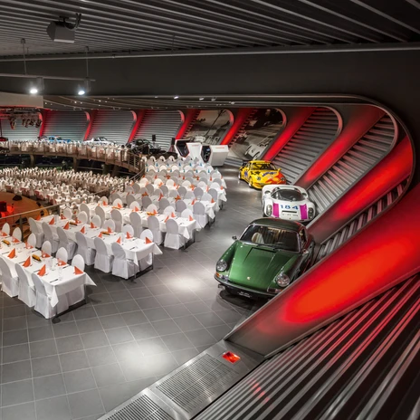 Porsche Experience Center: Eventlocation mit Fahrzeuggalerie für Ihre Tagung & Konferenz in Leipzig