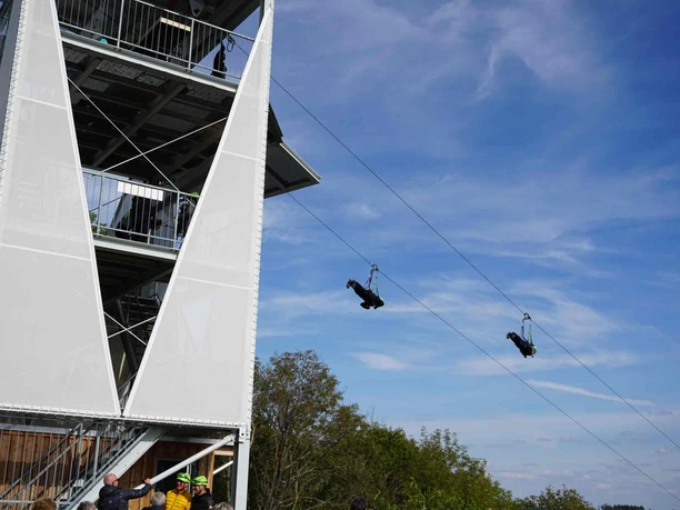 Aussichtsturm Solitair mit Megazipline Aussichtsturm Solitair mit Megazipline