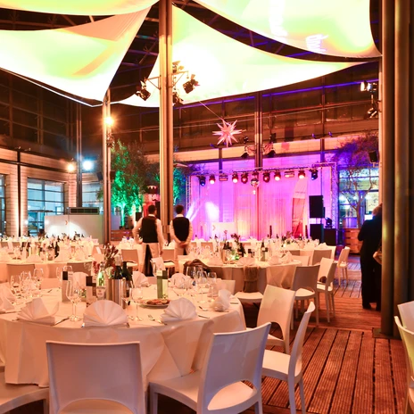 Tagungsraum Mediengarten in der Eventlocation Media City Atelier | Leipzig Convention Bureau Tagungsraum Mediengarten in der Eventlocation Media City Atelier - präsentiert vom Leipzig Convention Bureau