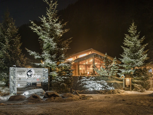 Restaurant Winter.jpg