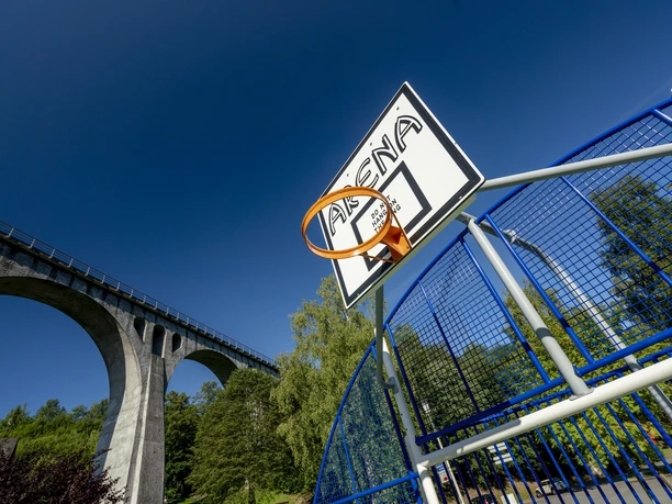sportanlage-viadukt -basketball c) wolfgang-detemple-tourist-information-willingen.jpg
