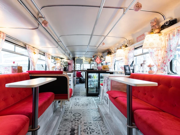 Doppelleckerbus von Innen