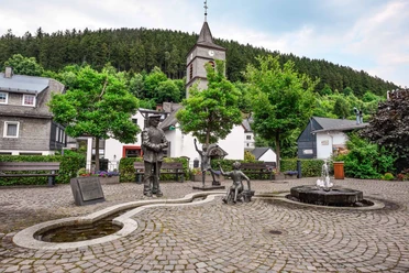 linnenkerlplatz-willingen-alte-kirche c) y-site-alibek-kaesler.jpg