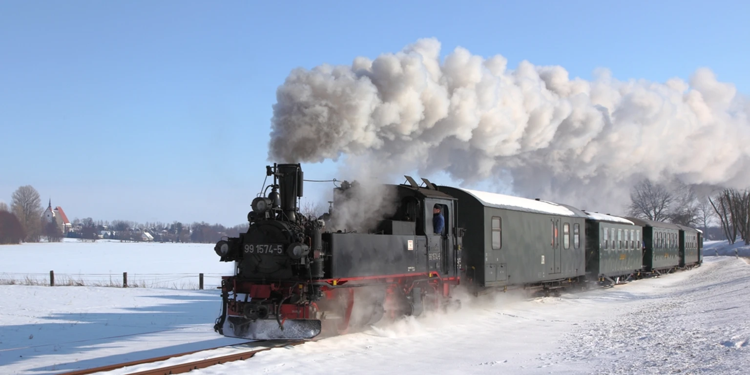 1 Titel V2 - Döllnitzbahn (Foto Sven Geist)_klein.jpg