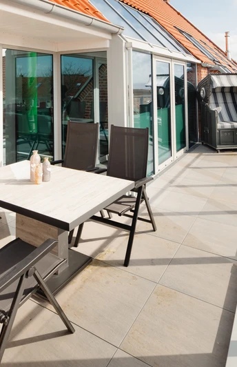 Ferienwohnung-Deck-10-Villa-Sohn-Juist.jpg Ferienwohnung-Deck-10-Villa-Sohn-Juist