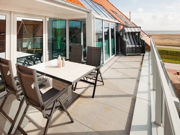Ferienwohnung-Deck-10-Villa-Sohn-Juist.jpg Ferienwohnung-Deck-10-Villa-Sohn-Juist