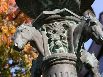 Pferdebrunnen1_©PeineMarketing.jpg