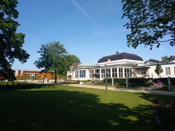 Kurhaus Bad Salzuflen, Kurpark, nahe Gradierwerke