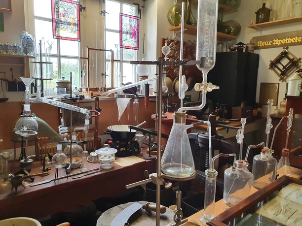 Apotheke 2 CC BY-SA - Nils Domack.jpg