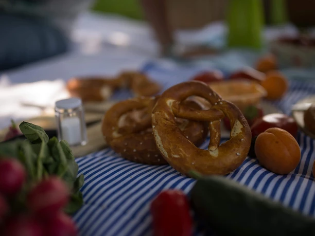 aiblinger-bauernmarkt-asam-muehle-bad-aibling-irlachstraße-brotzeit.jpg