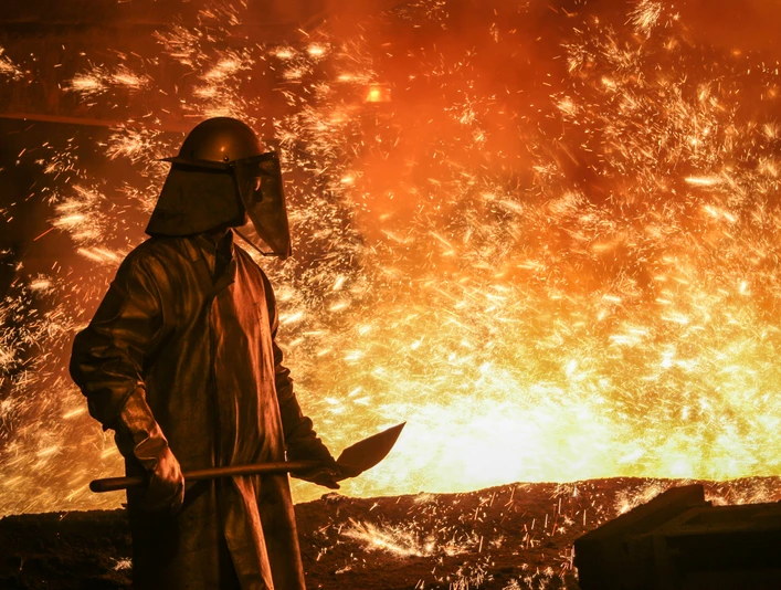 Schmelzer am Hochofen_1216.jpg Schmelzer am Hochofen