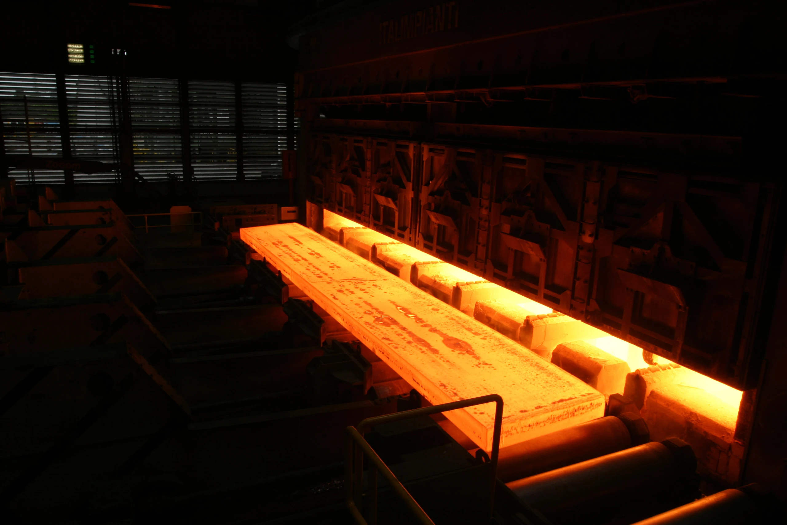 Bramme in der Warmbreitbandstrasse_143.jpg