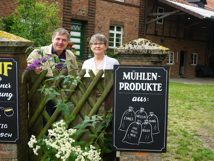 muehle-blumenhagen-henning-treumann-swantje-hupel-beate-ziehres-zeitorte.jpg Henning Treumann und Swantje Hupel