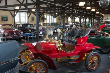 Geschichte auf Rädern alte-schaetzchen-im-automuseum-melle