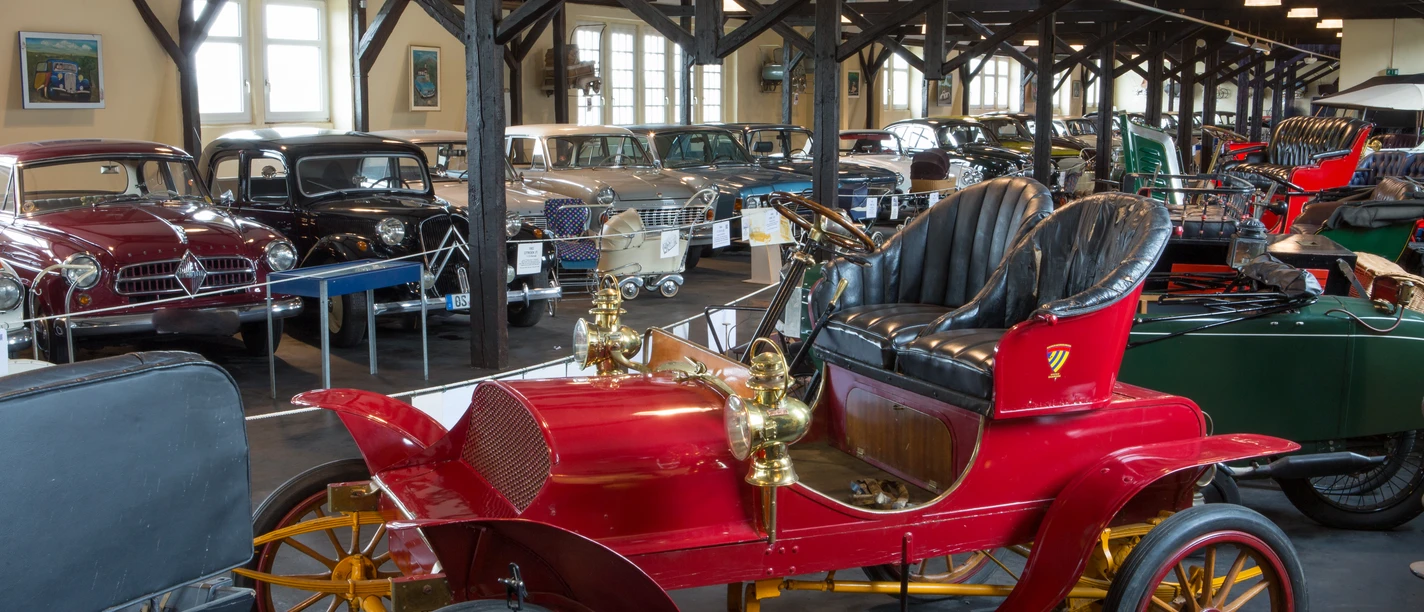 Geschichte auf Rädern old-sheets-in-the-car-museum-melle