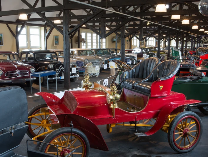 Geschichte auf Rädern alte-schaetzchen-im-automuseum-melle