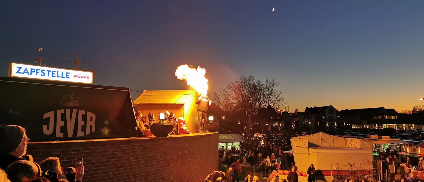 Dangaster Winterzauber Inflammatio Saltans.jpg